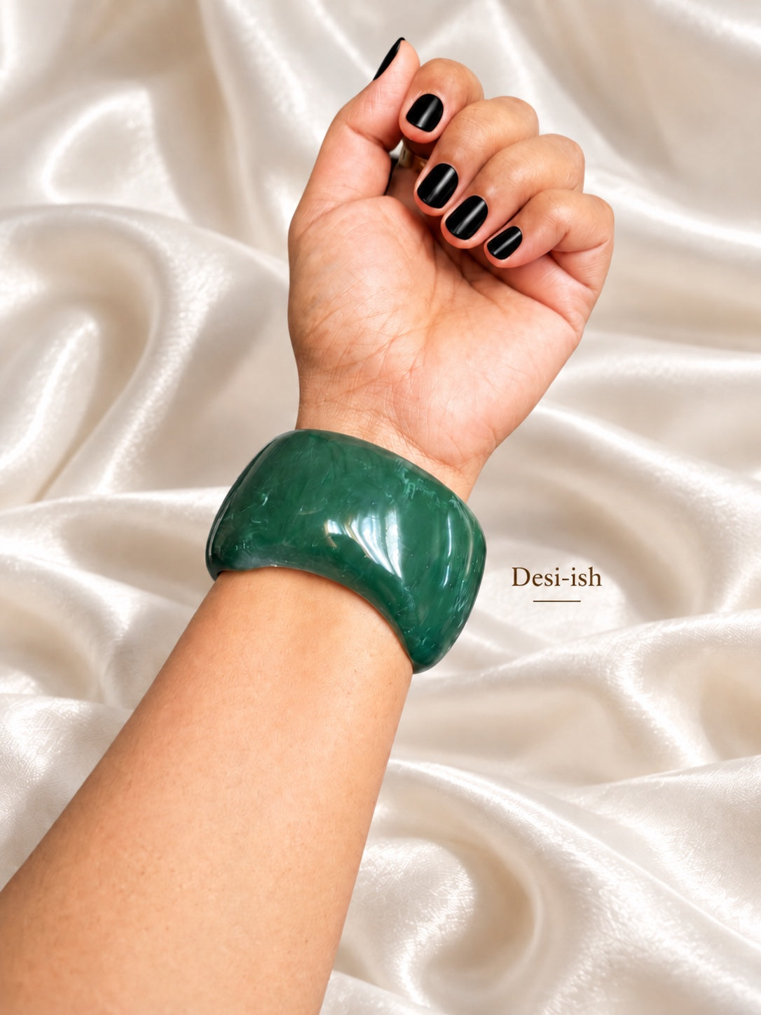 Chunky resin bangle - Forest Green